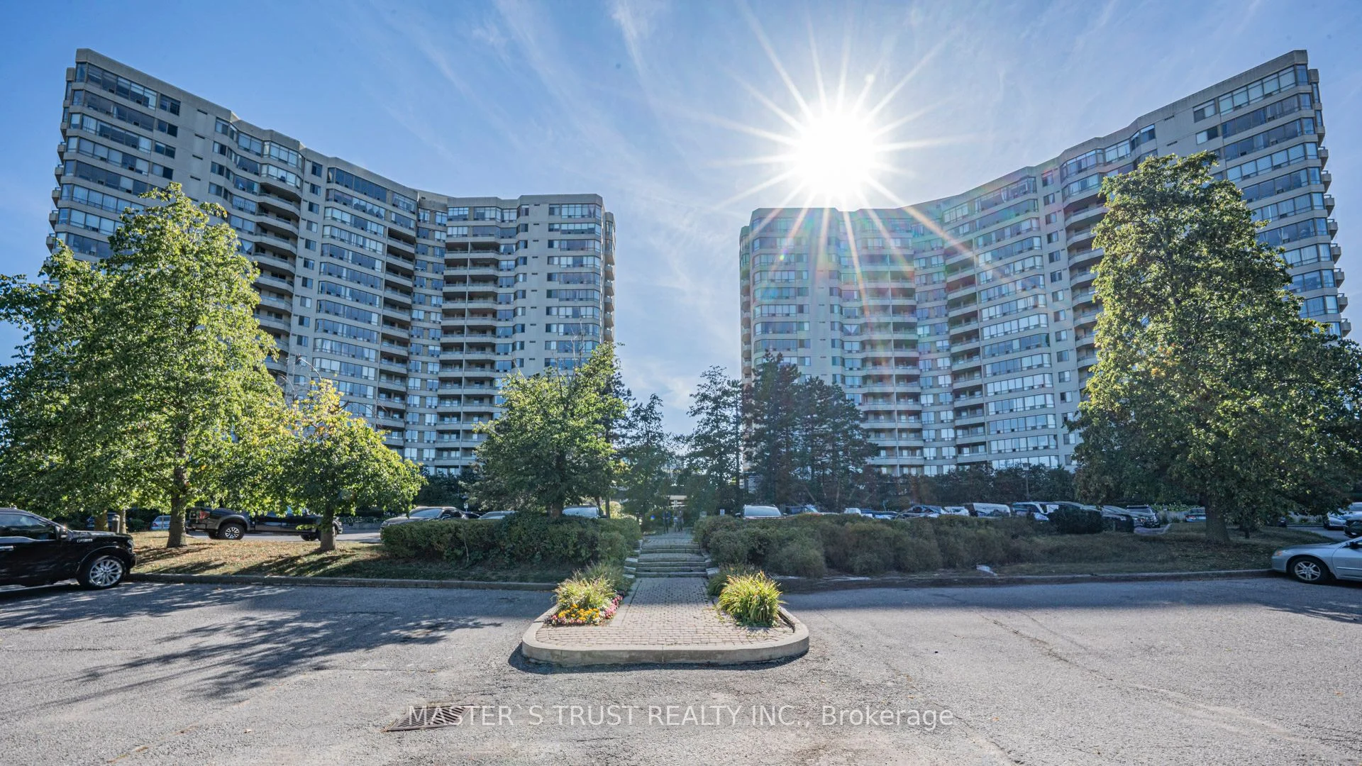 150 Alton Towers Circle 507, Toronto E07, ON M1V 4X7