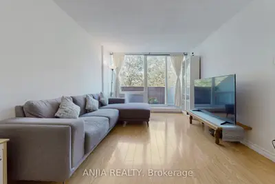Condo Townhouse in Toronto