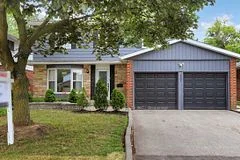 757 Huntingwood Drive, Toronto E05, ON M1T 2L3