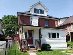 152 Elgin Street E, Oshawa, ON L1G 1T3