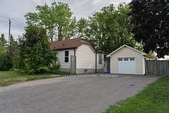 272 Taunton Road W, Oshawa, ON L1G 3T5