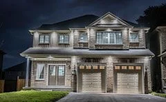 109 Merivale Court, Oshawa, On L1h 8s4