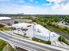 347 Kennedy Road, Toronto, On M1k 1a9