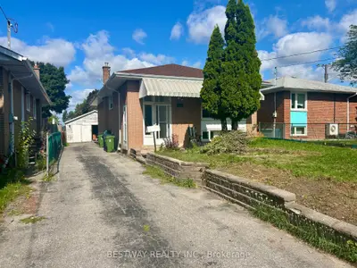 Detached in Toronto