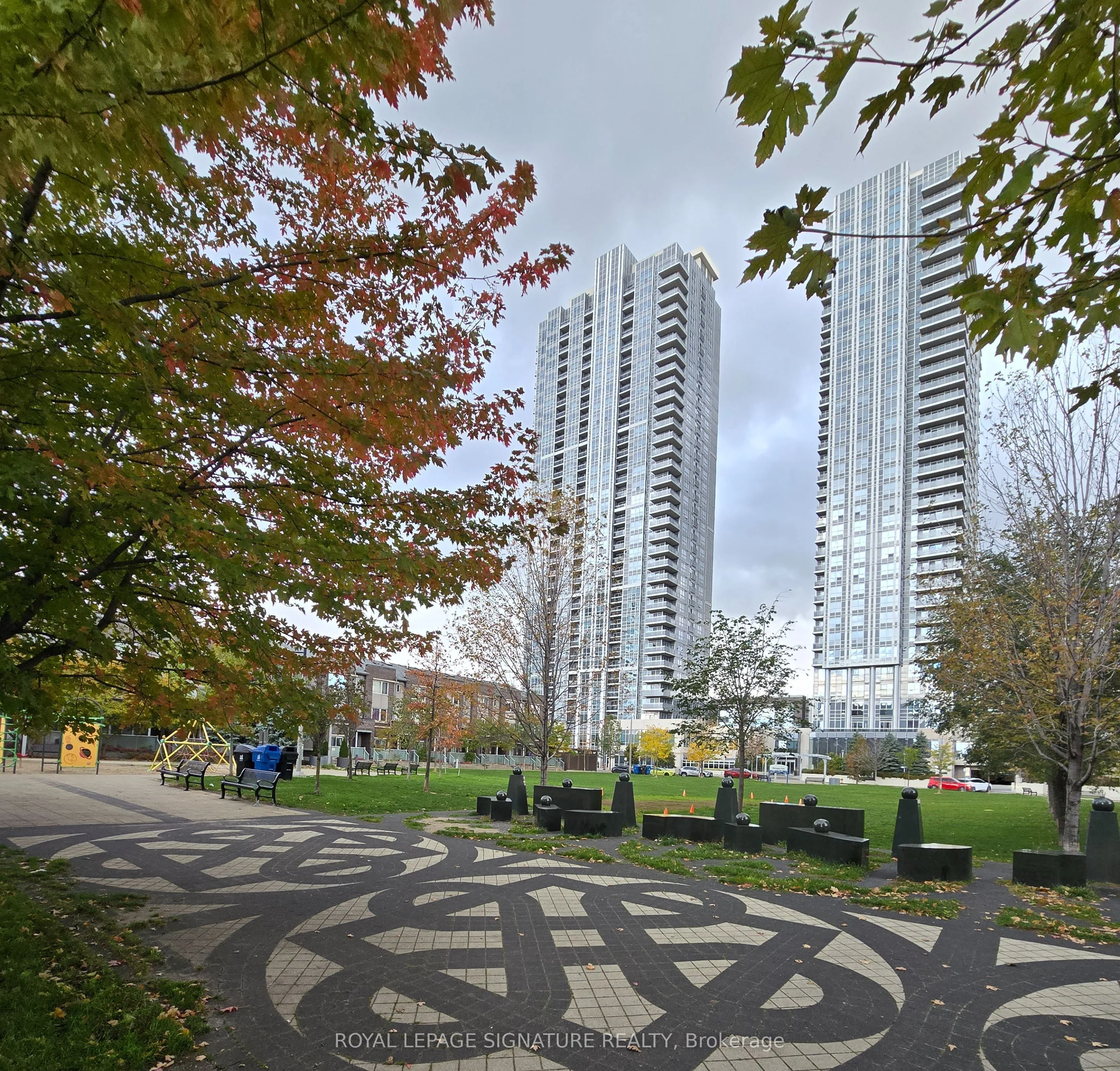 275 Village Green Square 2616, Toronto E07, On M1s 0l8
