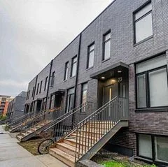 Condo Townhouse in Oshawa