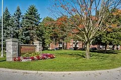 189 Lake Driveway W 419, Ajax, ON L1S 7J1