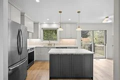 31 Inglewood Place, Whitby, ON L1N 8Z9