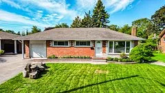 592 Carlyle Court, Oshawa, ON L1H 6S2