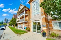 124 W Aspen Springs Drive 202, Clarington, ON L1C 0G8