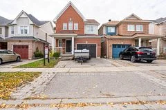 74 Kirkland Place Main, Whitby, ON L1P 1X1