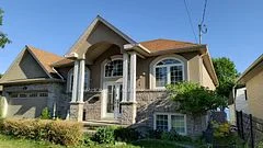 807 Stone Street Main Floor, Oshawa, ON L1J 1A4