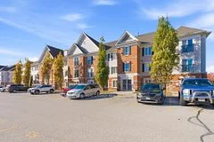 90 Aspen Springs Drive 304, Clarington, ON L1C 5N3