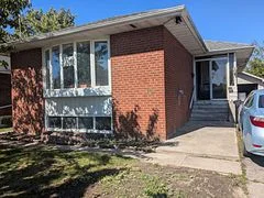 15 Beacham Crescent Bsmnt, Toronto E05, ON M1T 1M9