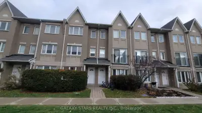 Condo Townhouse in Toronto