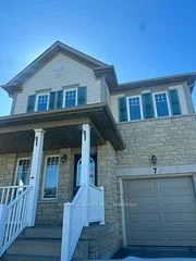 7 Settler's Court, Whitby, ON L1M 2L3