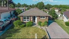 Detached in Oshawa