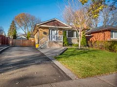 712 Brimorton Drive, Toronto E09, ON M1G 2R9