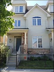 119 Kenneth Hobbs Avenue W, Whitby, ON L1R 0E3