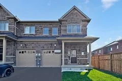 Att/Row/Townhouse in Scugog