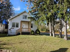 1422 Simcoe Street N, Oshawa, ON L1G 4X6