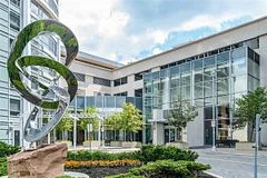 135 Village Green Square 221, Toronto E07, ON M1S 0G4