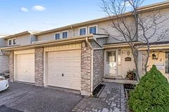 Condo Townhouse in Oshawa