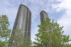 135 Village Green Square 3916, Toronto E07, ON M1S 0G4