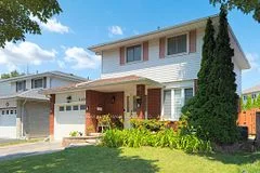 Detached in Oshawa