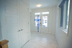 1350 Glamorgan Manor, Pickering, ON L1X 0N1
