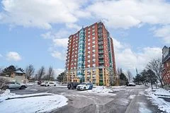 Condo Apartment in Pickering