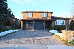 Detached in Oshawa