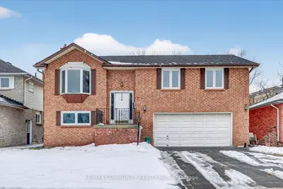 Detached in Oshawa