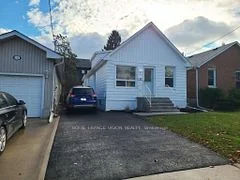 157 College Avenue, Oshawa, ON L1J 1R3