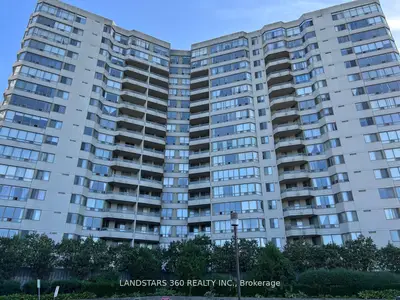 160 Alton Towers Circle 1813, Toronto E07, On M1v 4x8