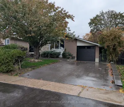 Detached in Pickering