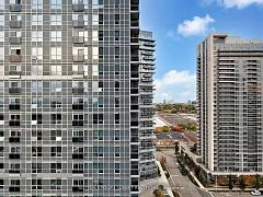 275 VILLAGE GREEN Square 1717, Toronto E07, ON M1S 0L8