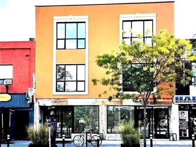 Triplex in Toronto