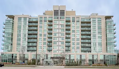 Condo Apartment in Whitby