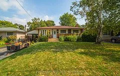 Detached in Oshawa