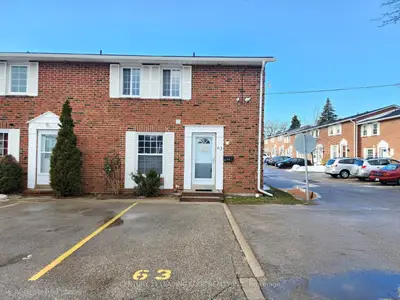 Condo Townhouse in Toronto