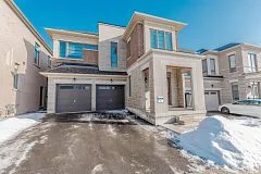 Detached in Oshawa