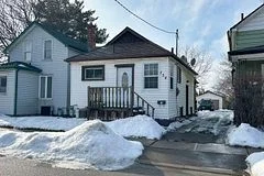 754 Gifford Street, Oshawa, ON L1H 4W2
