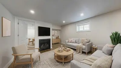 Detached in Oshawa