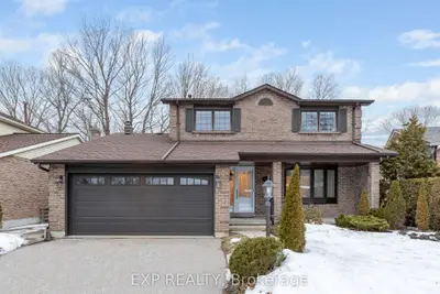 1442 Manitou Court, Oshawa, ON L1G 7P8