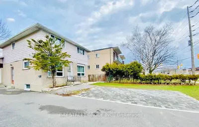 128 Stevenson Road S 2nd Floor, Oshawa, On L1j 5m1