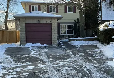 Detached in Pickering