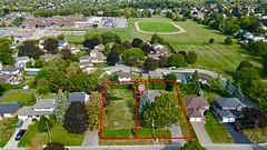 900&904 Parklane Avenue, Oshawa, On L1g 1n8