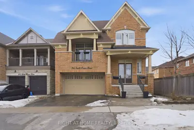 265 South Ocean Drive Main & Second Floor, Oshawa, ON L1L 0K4