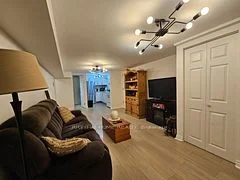 501 Ortono Avenue, Oshawa, On L1h 3l7